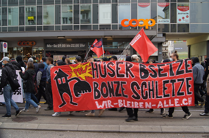 Zürich: Demo gegen die Räumung des Koch Areals