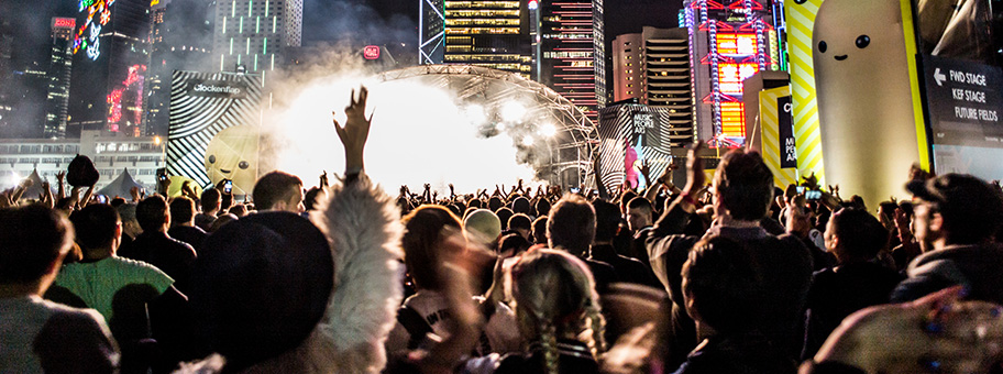 Kulturindustrie wie Populismus setzen auf permanentes Entertainment und bedienen alle gängigen Vorurteile.