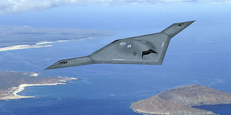 Eine Northrop X47B Drohne auf einem Testflug.