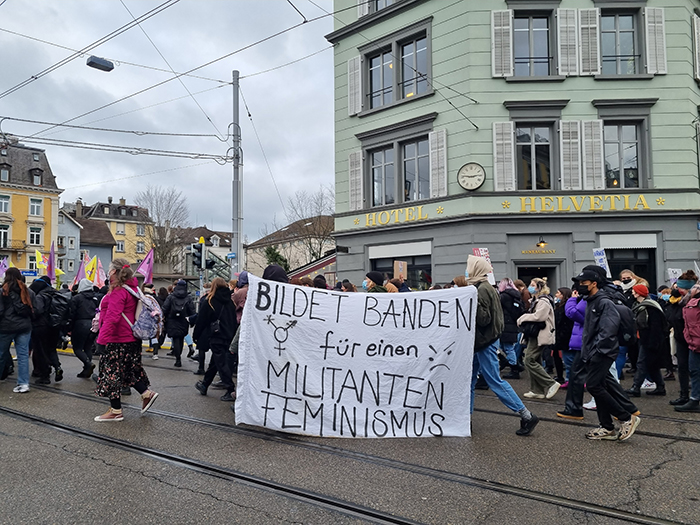 Zürich: Demo gegen Femizide