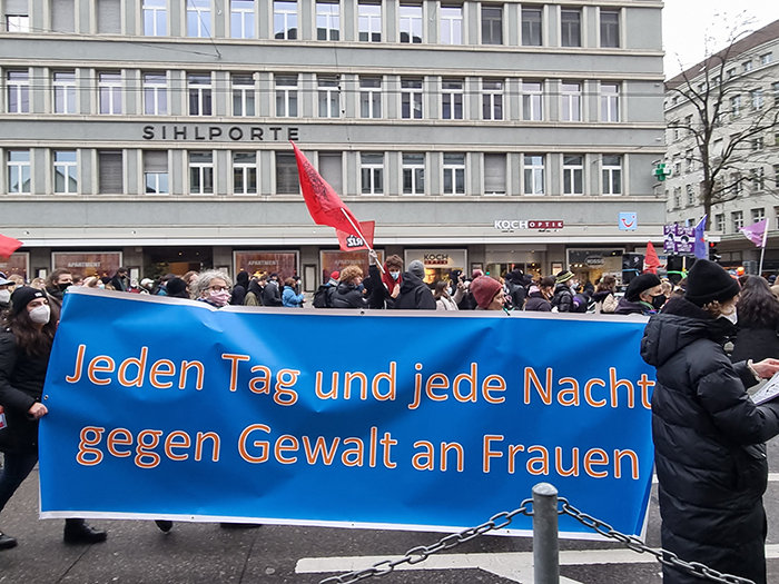 Zürich: Demo gegen Femizide