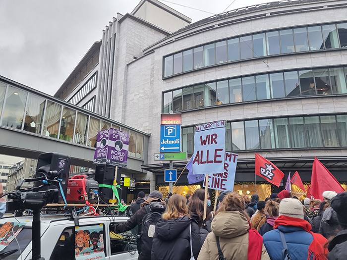 Zürich: Demo gegen Femizide