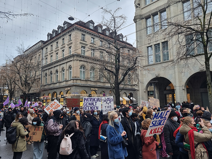 Zürich: Demo gegen Femizide