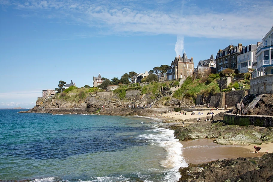 Dinard in der Region Bretagne, der Schauplatz des Films.