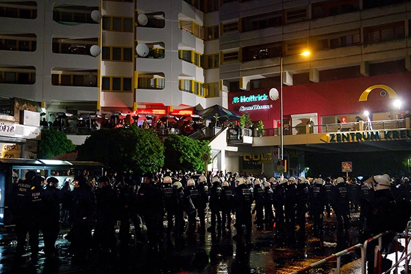 Polizeieinsatz am Kottbusser Tor, Mai 2014.
