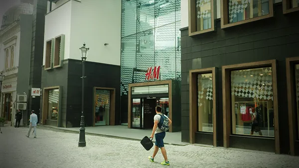 H&M-Shop in Bukarest, Rumänien.