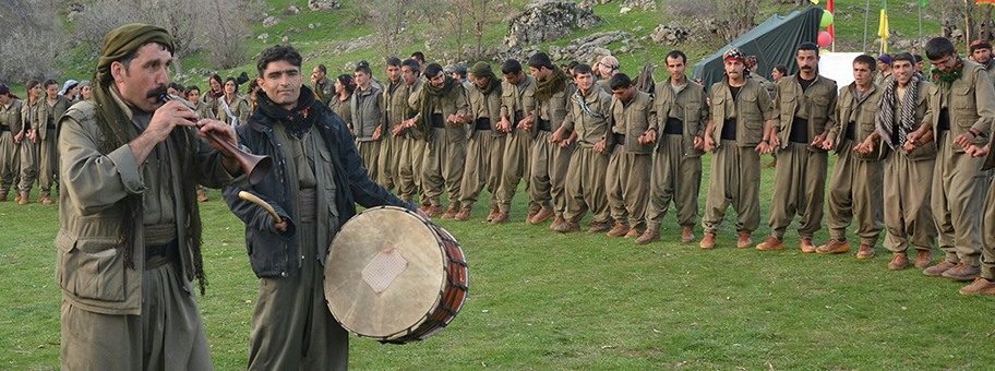 KämpferInnen der kurdischen PKKGuerilla, März 2015.