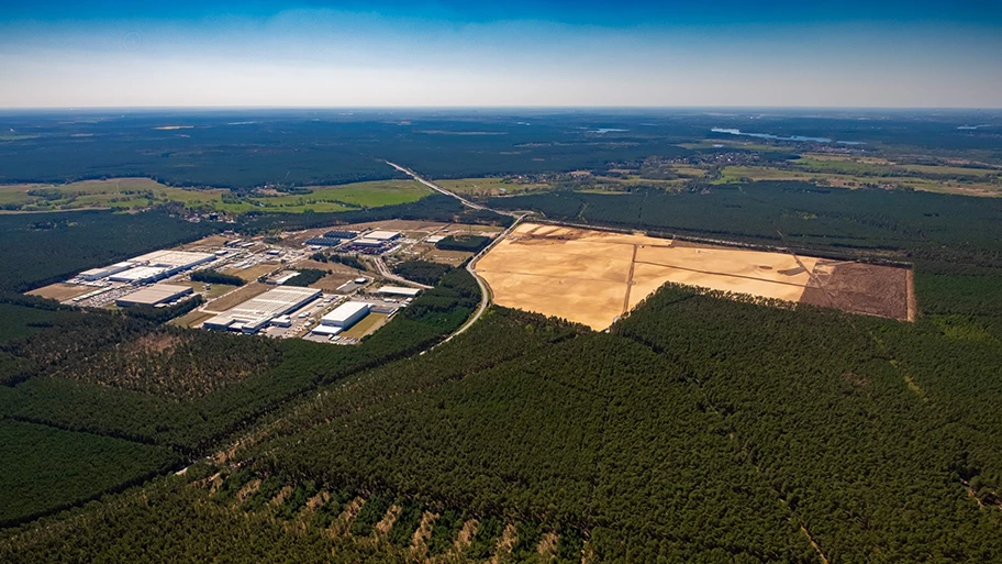 Baustelle der Tesla-Gigafactory 4 in Grünheide, April 2020.