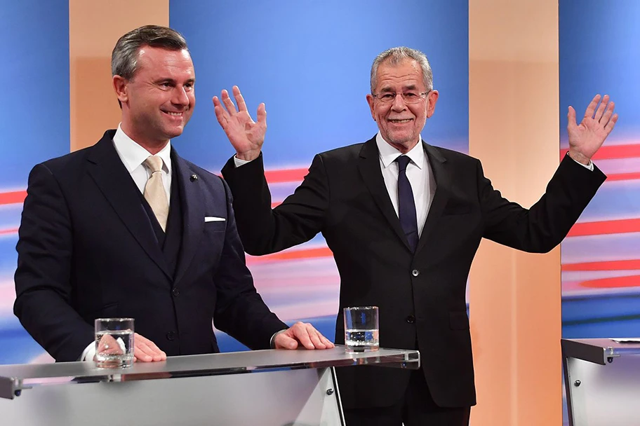 Wahl zum österreichischen Bundespräsidenten am 4. Dezember 2016. Norbert Hofer und Alexander Van der Bellen nach der Wahl im ORF-Studio in der Hofburg.