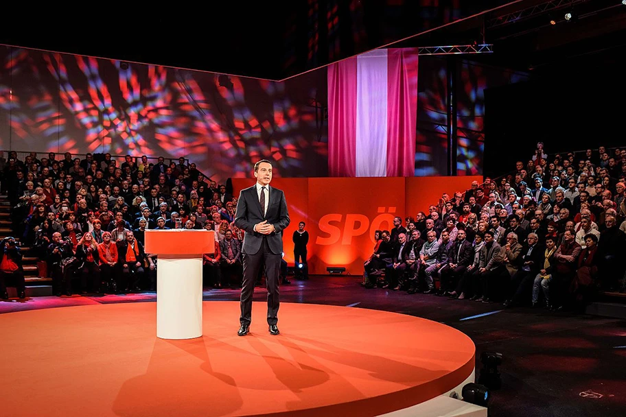 Vorstellung des «Plan A für Austria» von Bundeskanzler Christian Kern in der Messehalle in Wels, Januar 2017.