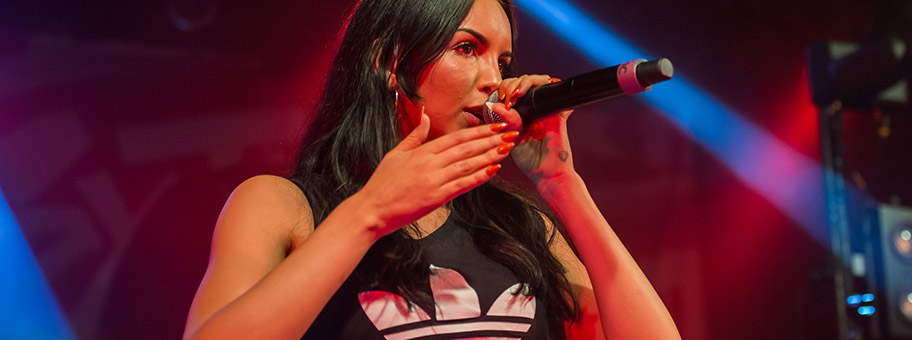 Juju während eines Live-Gig im Concertbüro Franken, Oktober 2017.