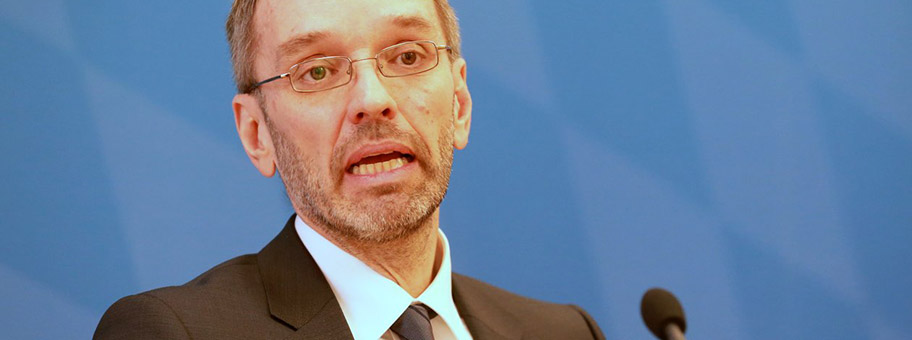 Herbert Kickl, österreichischer Politiker (FPÖ). Seit Dezember 2017 Bundesminister für Inneres der Republik Österreich. Hier am 15. Februar 2018 während seines Antrittsbesuchs im Bayerischen Innenministerium.