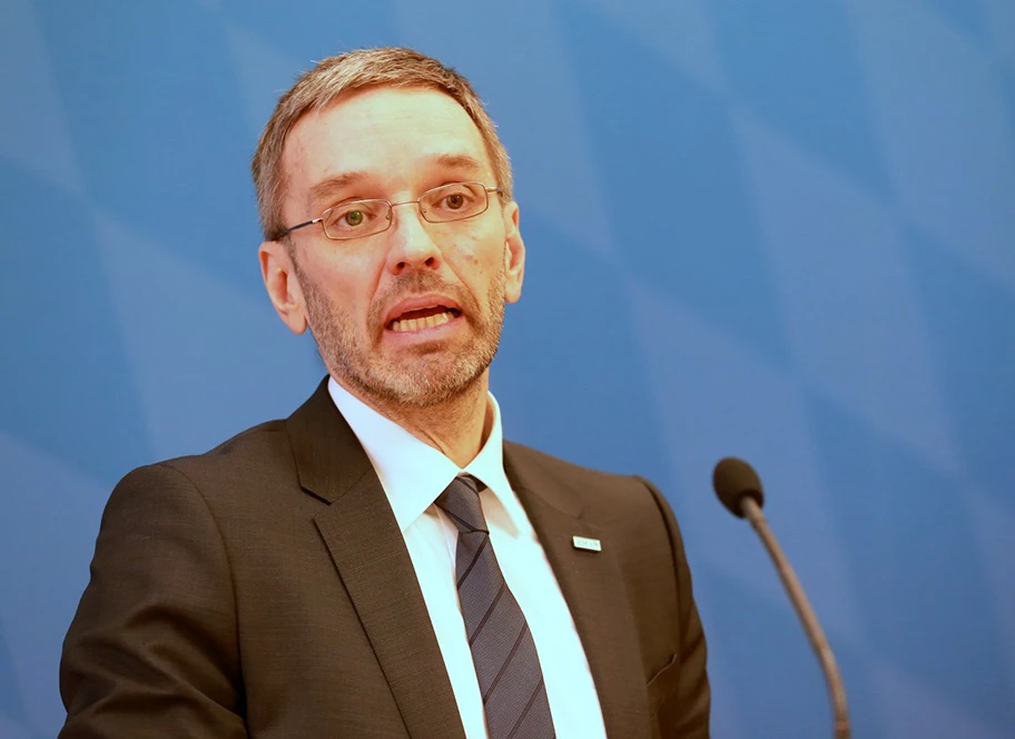 Herbert Kickl, österreichischer Politiker (FPÖ). Seit Dezember 2017 Bundesminister für Inneres der Republik Österreich. Hier am 15. Februar 2018 während seines Antrittsbesuchs im Bayerischen Innenministerium.