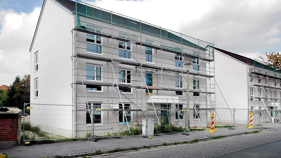 Schnelle und billige Erschaffung von Miethäusern durch die sogenannte Modulbauweise gegen die Wohnungsnot in Dresden, September 2018.