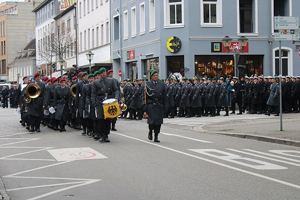 Einmarsch des Wachbataillons der Bundeswehr, für das Ehrengeleit für Wolfgang Schäuble, 5. Januar 2024.