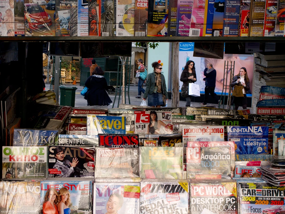 Zeitungsstand in Athen, Griechenland.