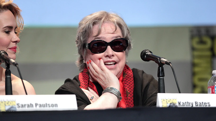 Die US-amerikanische Schauspielerin Kathy Bates an der San Diego Comic Con 2015.