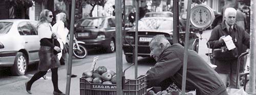 Strassenverkäufer in Athen, Griechenland.  -DiMiTRi-