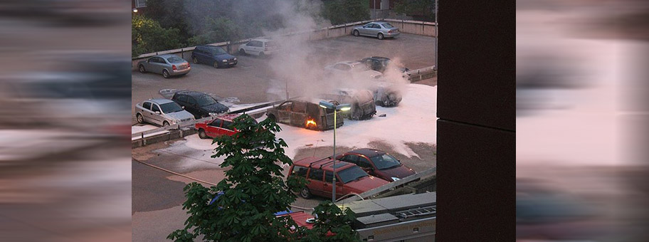 Zweiter Tag der Stockholm Riots im Randbezirk Husby.