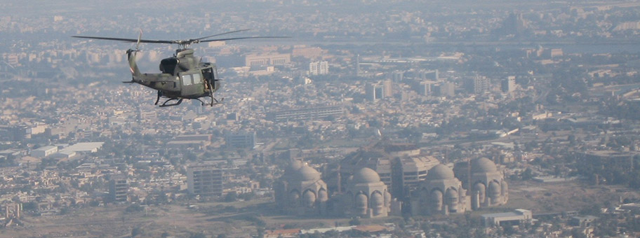 Militärhelikopter über Bagdad, 2019.