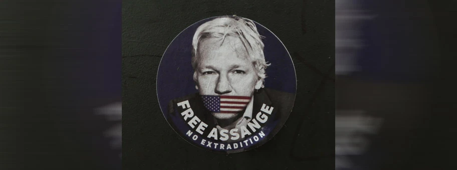 Free Assange.