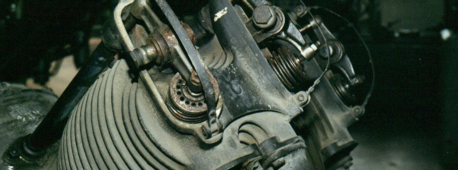 Motore radiale Fiat A.50, dettaglio bilanceri; restauro presso l’Istituto Tecnico Industriale Statale «Guglielmo Marconi» di Forlì.