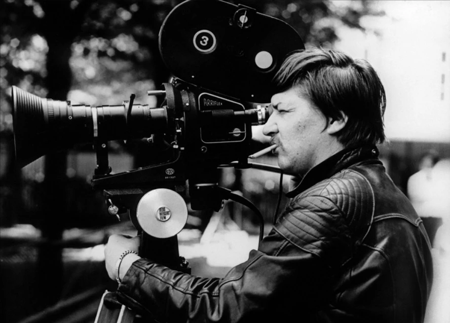 Rainer Werner Fassbinder am Filmset.