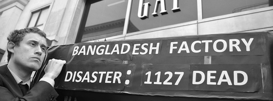 Demonstration in London zur Unterstützung der Kompensationsforderung der Angehörigen der Opfer des Rana Plaza-Fabrikeinsturzes.