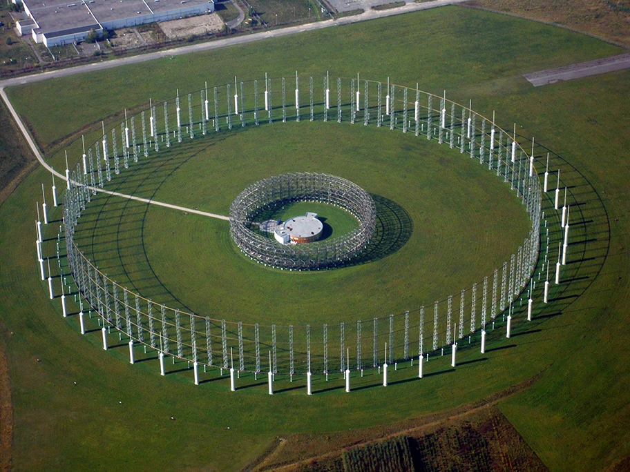 Raumbild der Antennen der Bundeswehr-Fernmeldeaufklärung in Gablingen.