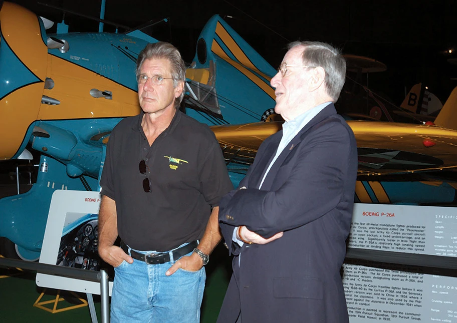Der Schauspieler Harrison Ford aiuf Besuch im Luftwaffenmuseum in Dayton, Ohio, 2003.