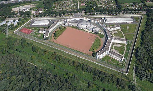 Luftbild der Justizvollzugsanstalt Gelsenkirchen (Ansicht von Süden).