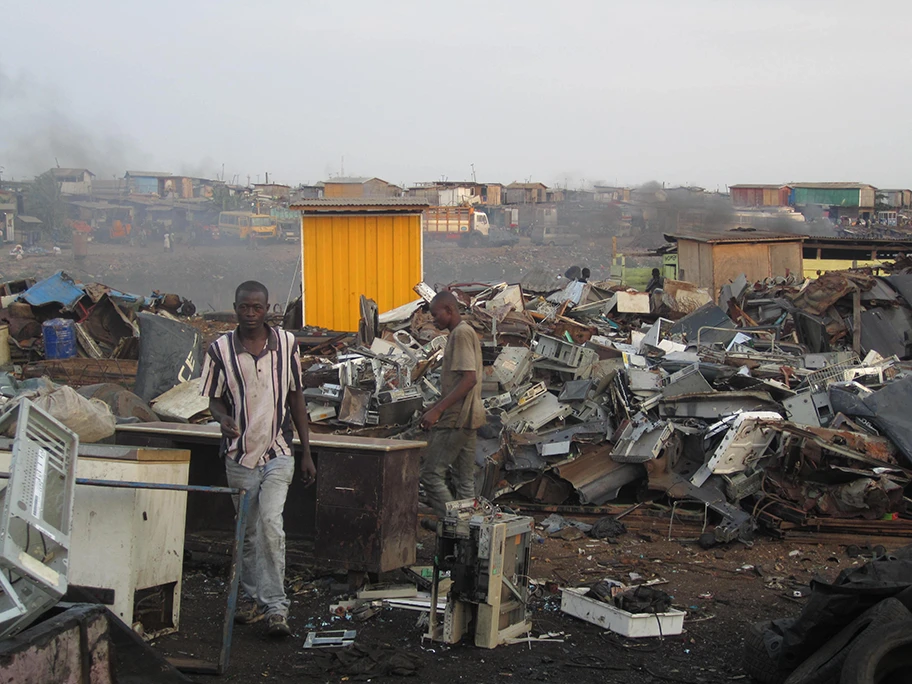 Auf der Müllhalde von Agbogbloshie in Accra, der Hauptstadt von Ghana.