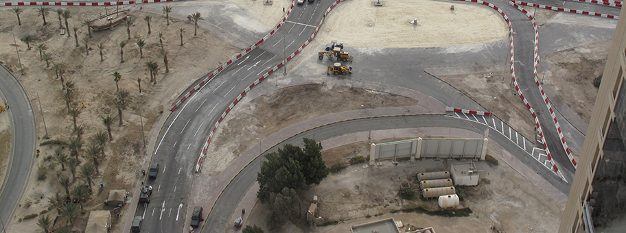 Der analysierte Trojaner wurde per E-Mail an ausgewählte Aktivisten verschickt, die sich mit Bahrain beschäftigen. Hier im Bild der Perlenplatz in Bahrain nach der Zerstörung des Monuments im Zuge der Proteste (29. März 2011).