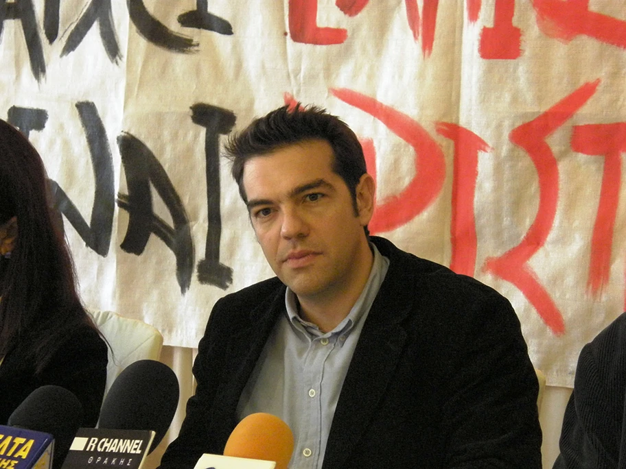 Vor 21 Jahren - Der heutige griechische Ministerpräsident Alexis Tsipras an einer Pressekonferenz in Komotoni, November 2008.