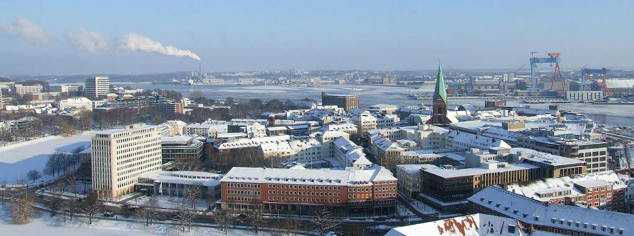 Blick vom Rathausturm auf Kiel.