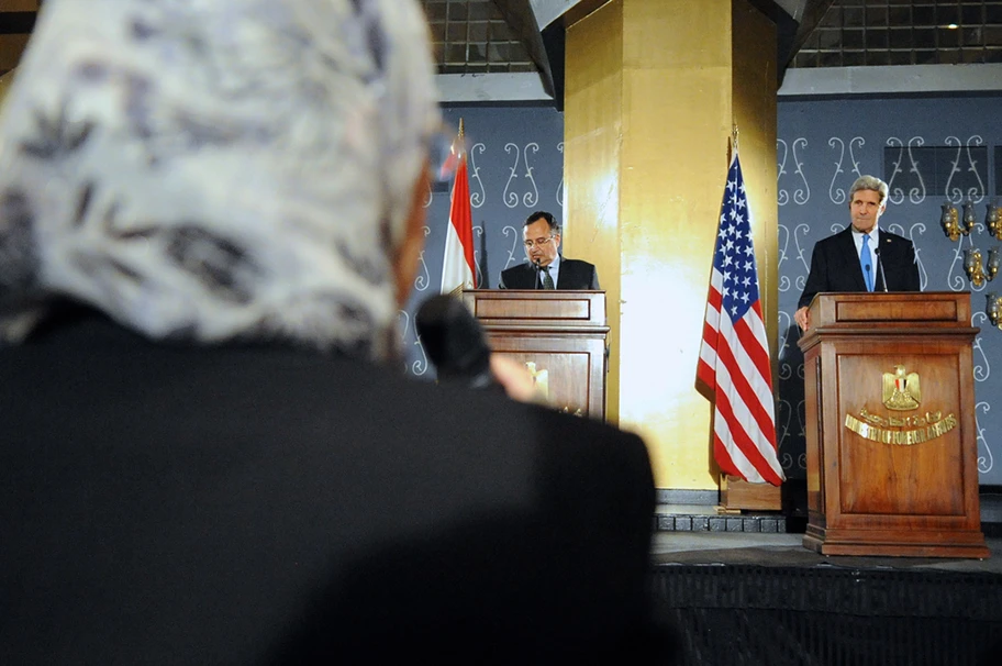 Pressekonferenz in Kairo mit dem ägyptischen Aussenminister Nabil Fahmyund US-Aussenmimister John Kerry.