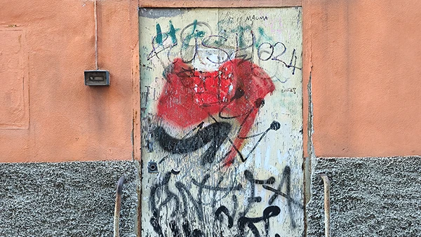 Antifa Graffiti in Lucca, Italien.