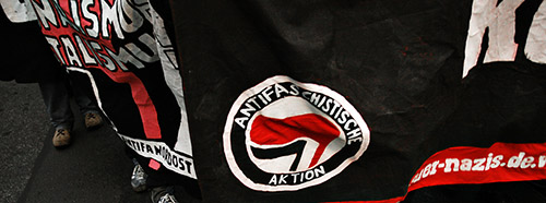 Antifa in action, Pankow, Berlin 2008.
