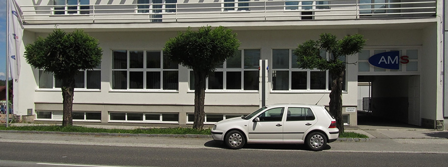 Arbeitsamt an der Bahnhofstrasse 33 in Gmünd, Österreich.