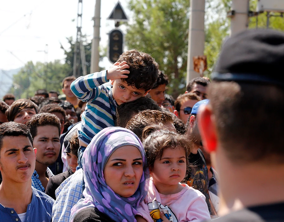 Flüchtlingsstrom am Grenzübergang Gevgelija, Mazedonien.