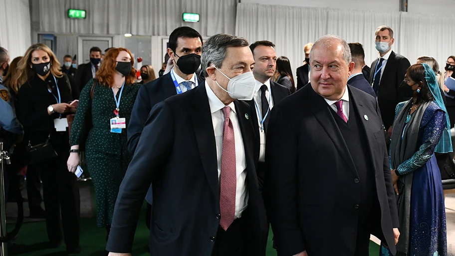 Mario Draghi in Armenien, November 2021.