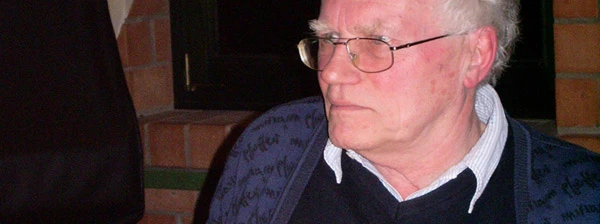 Der emeritierte Prof. Dr. Arno Klönne bei einer Veranstaltung des Linken Forums Paderborn als Vortragender zum Thema Marx - ein „toter Hund“? - Zur Aktualität des Marxismus in der Kulturwerkstatt Paderborn am 22. Januar 2008.