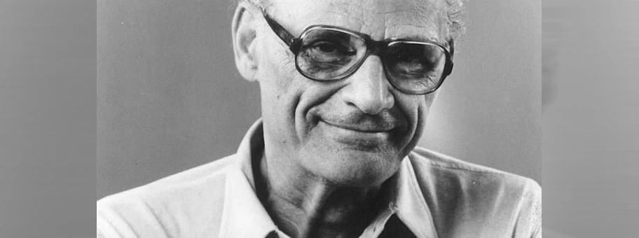 Der amerikanische Schriftsteller Arthur Miller war 1956 durch McCarthys Verfolgungswahn betroffen.