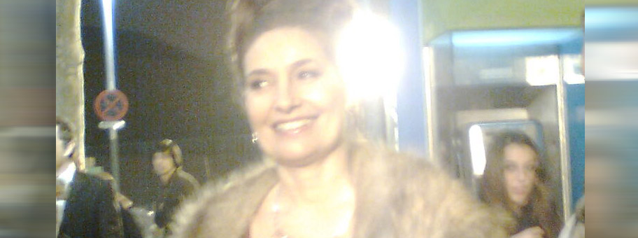 Die spanische Schauspielerin Assumpta Serna spielt im Film die Rolle der Anwältin María Cardenal.