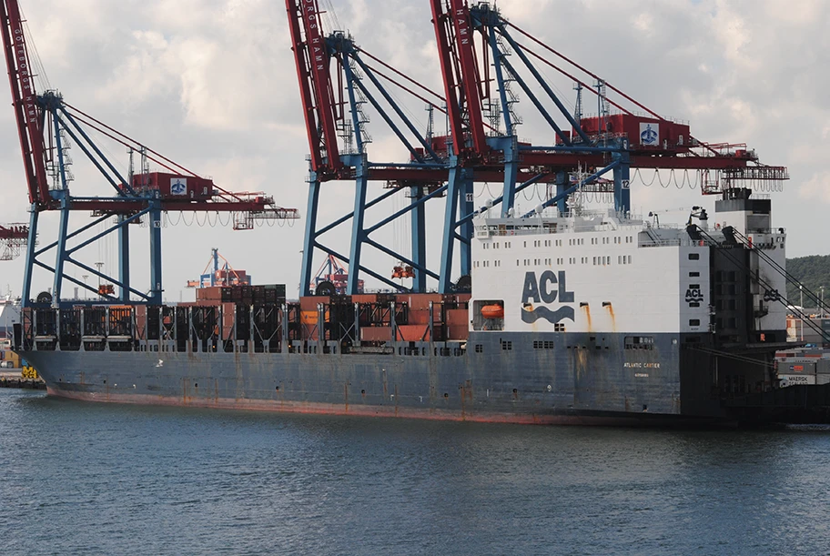 Die Atlantic Cartier im Hafen von Göteborg, Juli 2010.