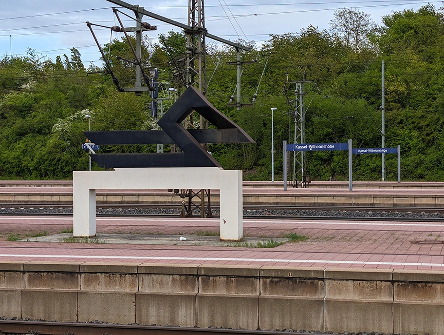 Bahnhof Kassel Wilhelmshöhe Gleis 3.