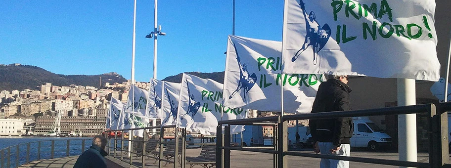 Nationalistische Propaganda der ausländerfeindlichen Lega Nord in Genua.