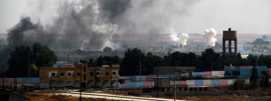 Türkischer Angriff auf den syrischen Teil der Stadt Akçakale, Oktober 2019.