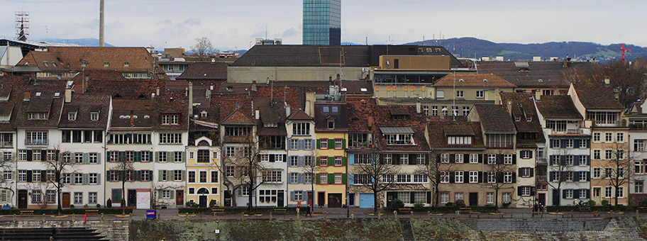 Blick vom Rheinsprung auf Basel.