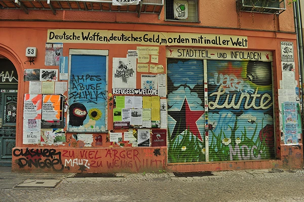 Stadtteil- und Infoladen Lunte an der Weisestraße 53 in Berlin-Neukölln.